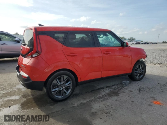 2020 Kia Soul EX with VIN KNDJ33AU2L7008532, listed as a Copart auction lot 54302775 with 40,033 mi miles and Salvage Title. Bid and sale history available at carsss.com. Image 3.