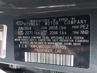 2024 Hyundai Elantra SEL with VIN KMHLM4DG9RU830705, listed as a IAAI auction lot 40952462 with 2,762 mi miles. Bid and sale history available at carsss.com. Image 9.