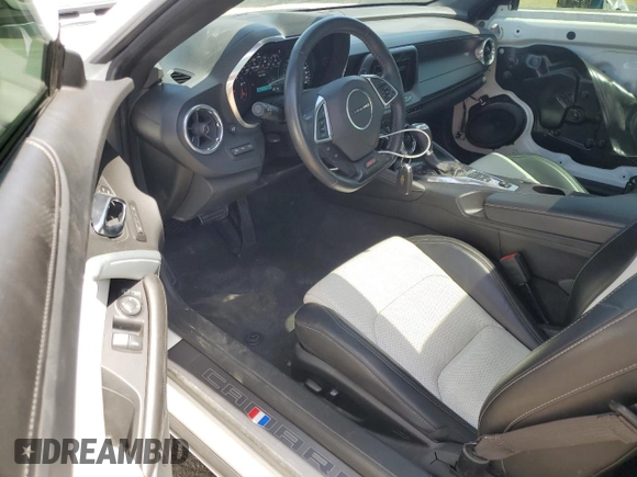 2018 Chevrolet Camaro 2SS z VIN 1G1FH1R74J0104011, wystawiony jako Copart lot #53425805 z przebiegiem 35 807 mil mil oraz Szkoda całkowita • Salvage title. Historia ofert i sprzedaży dostępna na DreamBid. Obrazek 8.