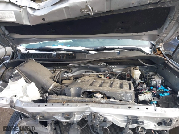 2019 Toyota Tundra 4WD SR5 with VIN 5TFDY5F17KX825602, listed as a IAAI auction lot 41368794 with 39,486 mi miles. Bid and sale history available at carsss.com. Image 10.