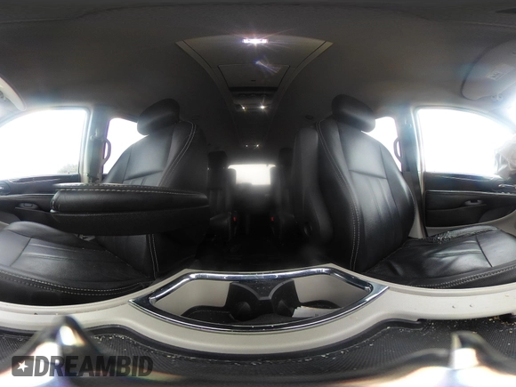 2014 Chrysler Town & Country Touring with VIN 2C4RC1BG6ER348090, listed as a IAAI auction lot 41687678 with 140,192 mi miles. Bid and sale history available at carsss.com. Image 18.