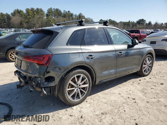 2024 Audi Q5 S line Premium Plus z VIN WA1E2AFY0R2104938, wystawiony jako Copart lot #48248405 z przebiegiem 9 118 mil mil oraz Szkoda całkowita • Salvage title. Historia ofert i sprzedaży dostępna na DreamBid. Obrazek 3.