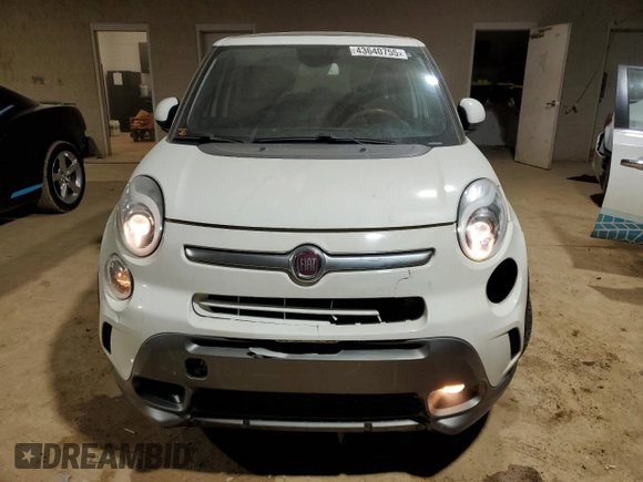 2014 FIAT 500L Trekking with VIN ZFBCFADH0EZ004363, listed as a Copart auction lot 43640755 with 156,416 mi miles and Salvage Title. Bid and sale history available at DreamBid. Image 5.