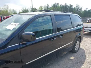 2010 Chrysler Town & Country Touring with VIN 2A4RR5DX5AR329523, listed as a IAAI auction lot 41941874 with 207,079 mi miles. Bid and sale history available at carsss.com. Image 6.