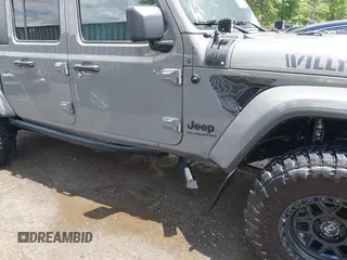 2021 Jeep Gladiator Freedom с VIN 1C6HJTAG9ML523090, выставлен на аукционе IAAI как лот 42263081 с пробегом 74 815 миль миль и . История ставок и продаж доступна на DreamBid. Изображение 6.