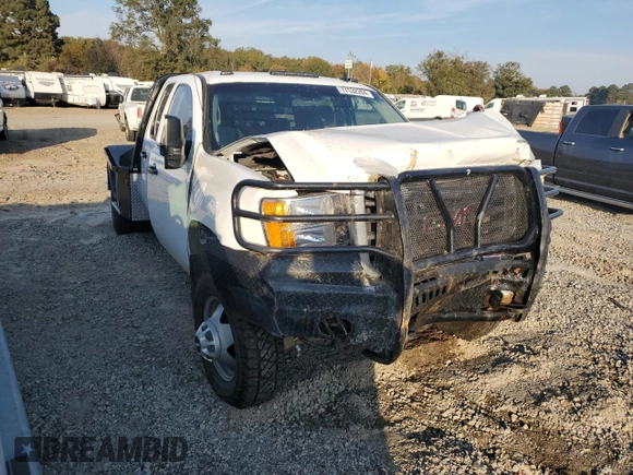 2008 GMC Sierra 3500HD DRW SLE2 z VIN 1GTJK33688F205851, wystawiony jako Copart lot #77532264 z przebiegiem 196 137 mil mil oraz Czysty tytuł • Clean title. Historia ofert i sprzedaży dostępna na DreamBid. Obrazek 4.
