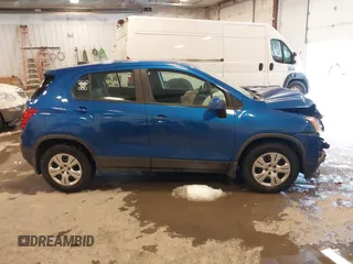 2015 Chevrolet Trax LS with VIN KL7CJKSB6FB178140, listed as a IAAI auction lot 41580006 with 52,014 mi miles. Bid and sale history available at carsss.com. Image 13.