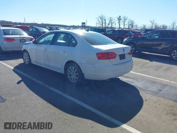 2012 Volkswagen Jetta Sedan SE w/Convenience PZEV with VIN 3VWDP7AJ2CM374783, listed as a IAAI auction lot 41636257 with 124,458 mi miles. Bid and sale history available at carsss.com. Image 3.