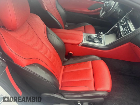 2019 BMW 8 Series M850i xDrive z VIN WBABC4C57KBJ35771, wystawiony jako Copart lot #59172615 z przebiegiem 68 270 mil mil oraz Tytuł czysty. Historia ofert i sprzedaży dostępna na DreamBid. Obrazek 8.