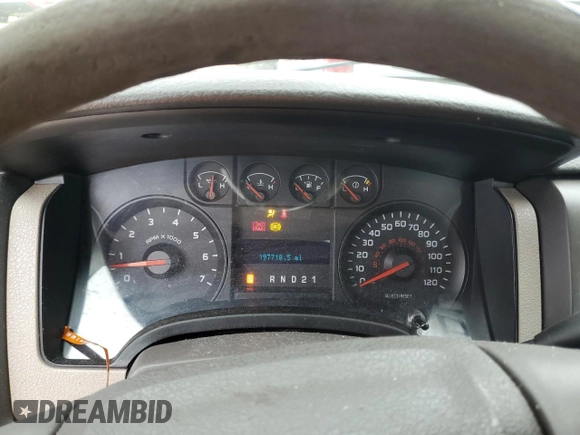 2009 Ford F-150 XL with VIN 1FTRF14W09KB90846, listed as a Copart auction lot 82565664 with 197,718 mi miles and Clean title. Bid and sale history available at DreamBid. Image 9.