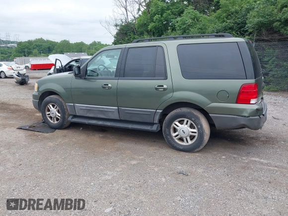 2005 Ford Expedition Special Service с VIN 1FMPU16575LB01825, выставлен на аукционе IAAI как лот 42335134 с пробегом 130 788 миль миль и . История ставок и продаж доступна на DreamBid. Изображение 3.