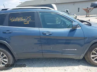 2020 Jeep Cherokee Latitude Plus with VIN 1C4PJMLB7LD579808, listed as a IAAI auction lot 42688275 with 46,189 mi miles and . Bid and sale history available at DreamBid. Image 13.