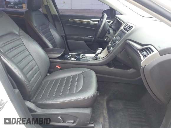 2015 Ford Fusion SE with VIN 3FA6P0HD9FR203805, listed as a IAAI auction lot 41880129 with 136,637 mi miles. Bid and sale history available at carsss.com. Image 5.