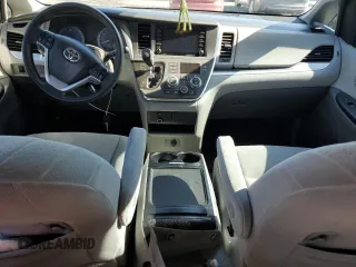 2019 Toyota Sienna LE Auto Access Seat with VIN 5TDKZ3DCXKS997321, listed as a Copart auction lot 47957045 with 127,598 mi miles and Salvage Title. Bid and sale history available at DreamBid. Image 8.
