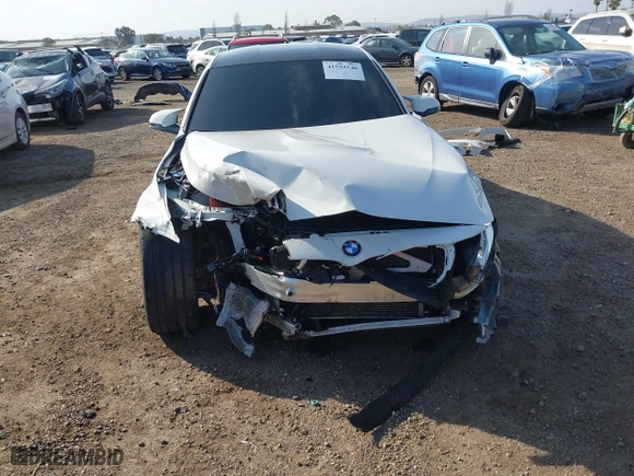 2018 BMW M3 with VIN WBS8M9C52J5K98356, listed as a IAAI auction lot 41593546 with 91,478 mi miles. Bid and sale history available at carsss.com. Image 13.
