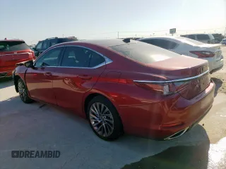 2024 Lexus ES 350 Luxury z VIN 58AEZ1B1XRU179116, wystawiony jako Copart lot #52502275 z przebiegiem 7 197 mil mil oraz Szkoda całkowita • Salvage title. Historia ofert i sprzedaży dostępna na DreamBid. Obrazek 2.