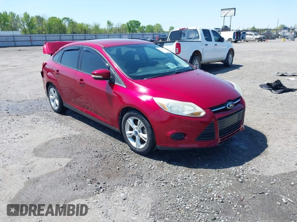 2014 Ford Focus SE with VIN 1FADP3F22EL171416, listed as a IAAI auction lot 41982150 with 130,782 mi miles. Bid and sale history available at carsss.com. Image 1.