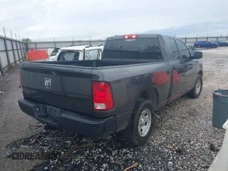 2022 Ram 1500 Tradesman z VIN 1C6RR6FG9NS222835, wystawiony jako IAAI lot #42156693 z przebiegiem 71 564 mil mil oraz . Historia ofert i sprzedaży dostępna na DreamBid. Obrazek 4.