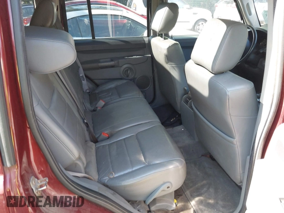 2007 Jeep Commander Sport z VIN 1J8HG48P47C550486, wystawiony jako IAAI lot #42208163 z przebiegiem 137 364 mil mil oraz . Historia ofert i sprzedaży dostępna na DreamBid. Obrazek 8.