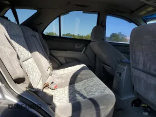 2007 Kia Sorento LX z VIN KNDJD736475695369, wystawiony jako Copart lot #53079175 z przebiegiem 215 324 mil mil oraz Szkoda całkowita • Salvage title. Historia ofert i sprzedaży dostępna na DreamBid. Obrazek 12.