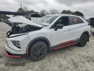2023 Mitsubishi Eclipse Cross LE z VIN JA4ATVAA1PZ037574, wystawiony jako Copart lot #48106725 z przebiegiem 28 433 mil mil oraz Czysty tytuł • Clean title. Historia ofert i sprzedaży dostępna na DreamBid. Obrazek 1.