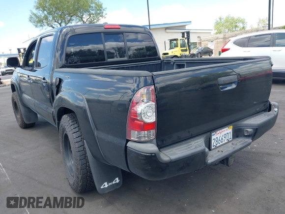 2011 Toyota Tacoma with VIN 3TMLU4EN5BM075967, listed as a IAAI auction lot 42228409 with 158,241 mi miles and . Bid and sale history available at DreamBid. Image 3.
