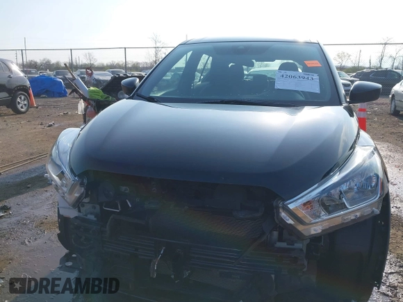 2020 Nissan Kicks S with VIN 3N1CP5BV1LL571697, listed as a IAAI auction lot 42063943 with 46,934 mi miles and . Bid and sale history available at carsss.com. Image 13.