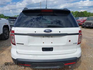 2013 Ford Police Interceptor Utility z VIN 1FM5K8AR2DGB78965, wystawiony jako IAAI lot #42188563 z przebiegiem 238 409 mil mil oraz . Historia ofert i sprzedaży dostępna na DreamBid. Obrazek 16.