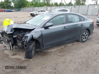 2021 Kia Forte LXS с VIN 3KPF24AD9ME283735, выставлен на аукционе IAAI как лот 42220005 с пробегом 97 694 миль миль и . История ставок и продаж доступна на DreamBid. Изображение 20.