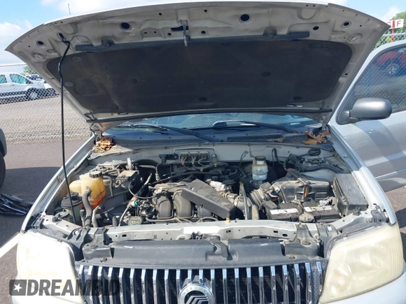 2006 Mercury Mariner Luxury with VIN 4M2YU56106KJ11501, listed as a IAAI auction lot 42634351 with 141,456 mi miles and . Bid and sale history available at DreamBid. Image 10.