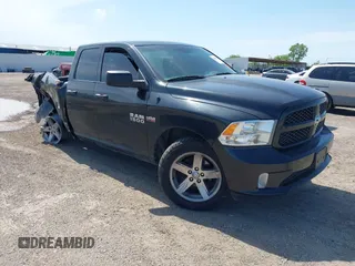 2017 Ram 1500 Tradesman z VIN 1C6RR7FT8HS669373, wystawiony jako IAAI lot #39295708 z przebiegiem 134 395 mil mil oraz . Historia ofert i sprzedaży dostępna na DreamBid. Obrazek 1.