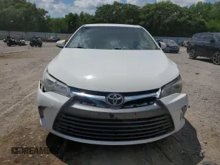 2015 Toyota Camry XLE z VIN 4T4BF1FK7FR480451, wystawiony jako Copart lot #56306545 z przebiegiem 175 173 mil mil oraz Szkoda całkowita • Salvage title. Historia ofert i sprzedaży dostępna na DreamBid. Obrazek 5.