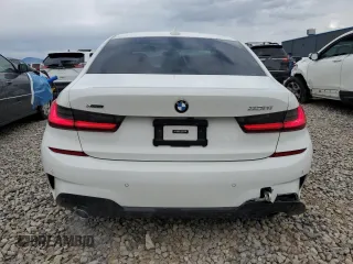 2021 BMW 3 Series 330i xDrive z VIN 3MW5R7J05M8B93077, wystawiony jako Copart lot #57125755 z przebiegiem 43 123 mil mil oraz Szkoda całkowita • Salvage title. Historia ofert i sprzedaży dostępna na DreamBid. Obrazek 6.