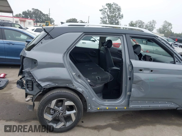 2022 Hyundai Venue SEL with VIN KMHRC8A34NU138304, listed as a IAAI auction lot 42462856 with 17,369 mi miles and . Bid and sale history available at DreamBid. Image 6.
