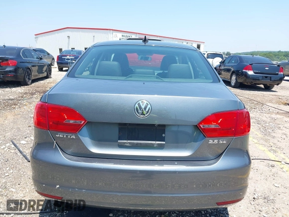 2011 Volkswagen Jetta SE with VIN 3VWDZ7AJ0BM012959, listed as a IAAI auction lot 42455475 with 128,220 mi miles and . Bid and sale history available at DreamBid. Image 16.