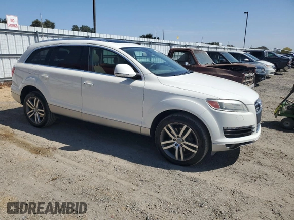 2008 Audi Q7 4.2L Premium with VIN WA1BV74L18D016780, listed as a Copart auction lot 70465544 with 186,904 mi miles and Clean Title. Bid and sale history available at carsss.com. Image 4.