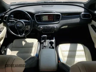 2017 Kia Sorento SXL z VIN 5XYPK4A51HG193730, wystawiony jako Copart lot #54797295 z przebiegiem 331 346 mil mil oraz Szkoda całkowita • Salvage title. Historia ofert i sprzedaży dostępna na DreamBid. Obrazek 8.