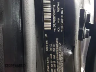 2019 Alfa Romeo Giulia Ti z VIN ZARFANBN7K7608174, wystawiony jako Copart lot #85051934 z przebiegiem 50 824 mil mil oraz Szkoda całkowita • Salvage title. Historia ofert i sprzedaży dostępna na DreamBid. Obrazek 12.