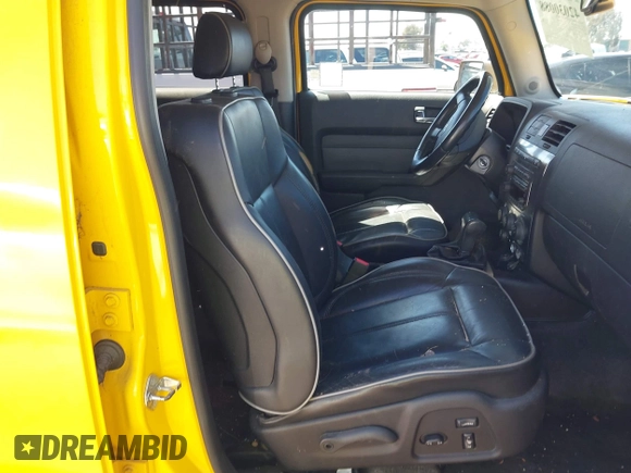 2007 Hummer H3 SUV with VIN 5GTDN13E478209536, listed as a IAAI auction lot 42030088 with 180,743 mi miles. Bid and sale history available at carsss.com. Image 5.