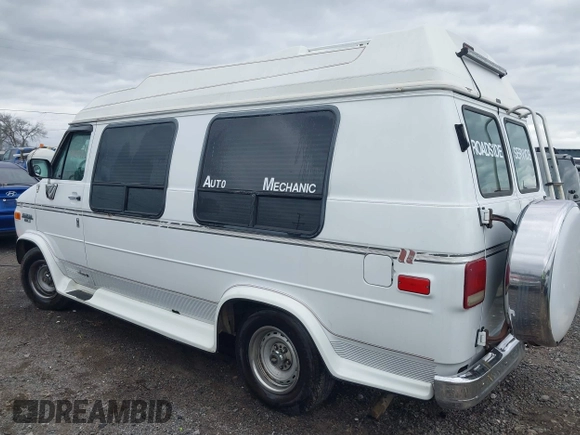 1994 Chevrolet Chevy Van z VIN 1GBEG25K7RF187968, wystawiony jako IAAI lot #41805666 z przebiegiem 224 279 mil mil oraz . Historia ofert i sprzedaży dostępna na DreamBid. Obrazek 3.