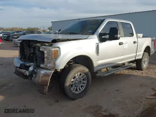 2019 Ford Super Duty F-250 SRW XL with VIN 1FT7W2B6XKEF96010, listed as a IAAI auction lot 41400048 with 198,599 mi miles. Bid and sale history available at carsss.com. Image 17.