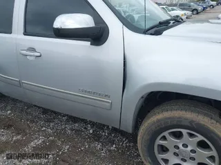 2013 GMC Sierra 1500 SLT with VIN 3GTP2WE74DG224066, listed as a IAAI auction lot 41990545 with 169,296 mi miles. Bid and sale history available at carsss.com. Image 19.
