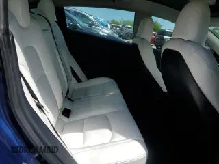 2021 Tesla Model 3 Standard Range Plus z VIN 5YJ3E1EA8MF978274, wystawiony jako Copart lot #53848845 z przebiegiem 79 189 mil mil oraz Szkody całkowita. Historia ofert i sprzedaży dostępna na DreamBid. Obrazek 10.