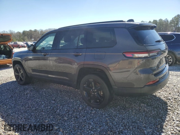 2023 Jeep Grand Cherokee Laredo z VIN 1C4RJJAG7P8856641, wystawiony jako Copart lot #46940875 z przebiegiem 72 302 mil mil oraz Szkoda całkowita • Salvage title. Historia ofert i sprzedaży dostępna na DreamBid. Obrazek 2.