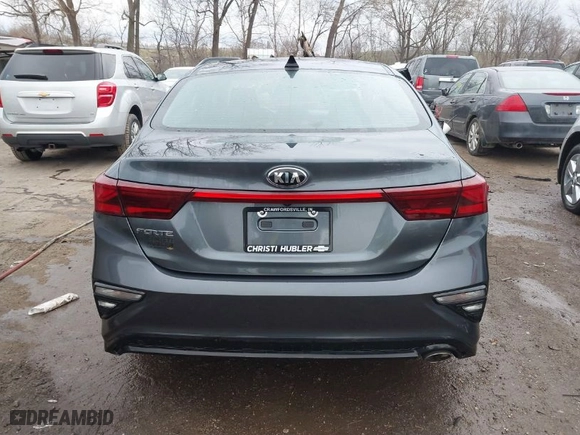 2020 Kia Forte LXS with VIN 3KPF24AD9LE204708, listed as a IAAI auction lot 41137915 with NaN miles. Bid and sale history available at carsss.com. Image 16.