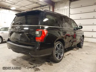 2019 Ford Expedition Limited with VIN 1FMJU2AT1KEA90239, listed as a IAAI auction lot 41513730 with 89,642 mi miles. Bid and sale history available at carsss.com. Image 4.