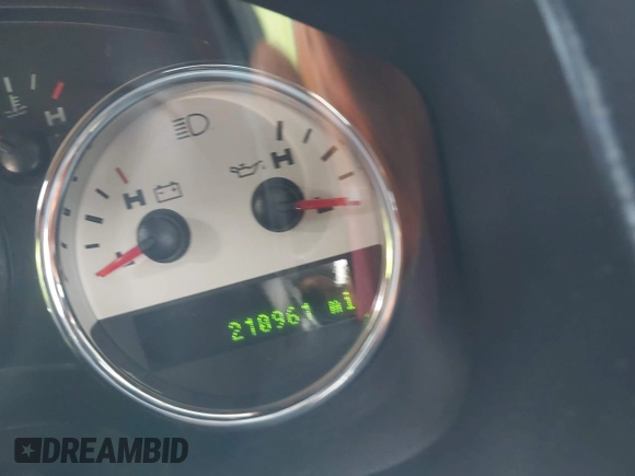 2007 Ford F-150 XLT with VIN 1FTPW14V77KD13117, listed as a IAAI auction lot 42422886 with 210,961 mi miles and . Bid and sale history available at DreamBid. Image 7.