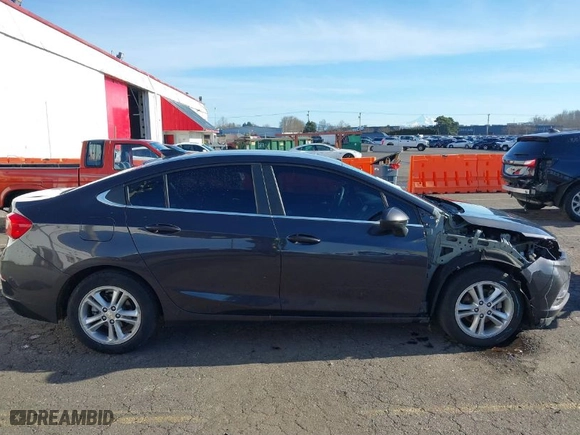 2017 Chevrolet Cruze LT with VIN 1G1BE5SM2H7109725, listed as a IAAI auction lot 41369724 with NaN miles. Bid and sale history available at carsss.com. Image 14.