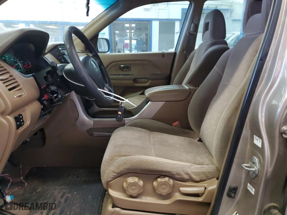 2004 Honda Pilot LX with VIN 2HKYF18164H560909, listed as a Copart auction lot 53088025 with 253,699 mi miles and Clean Title. Bid and sale history available at carsss.com. Image 7.