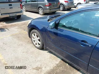 2004 Nissan Maxima SE with VIN 1N4BA41E04C903587, listed as a IAAI auction lot 42433154 with 213,535 mi miles and . Bid and sale history available at DreamBid. Image 6.